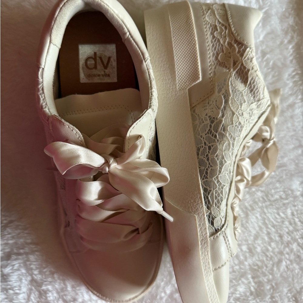Dolce Vita Cream Lace Detail Sneakers
